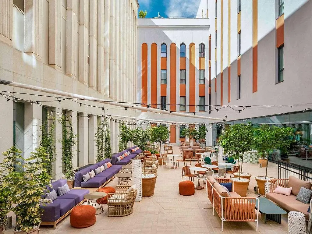 Ibis Styles Sevilla Santa Justa 3*,  Spanyolország